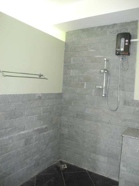 Wind Hills Hotel Nakhonratchasima Стая снимка