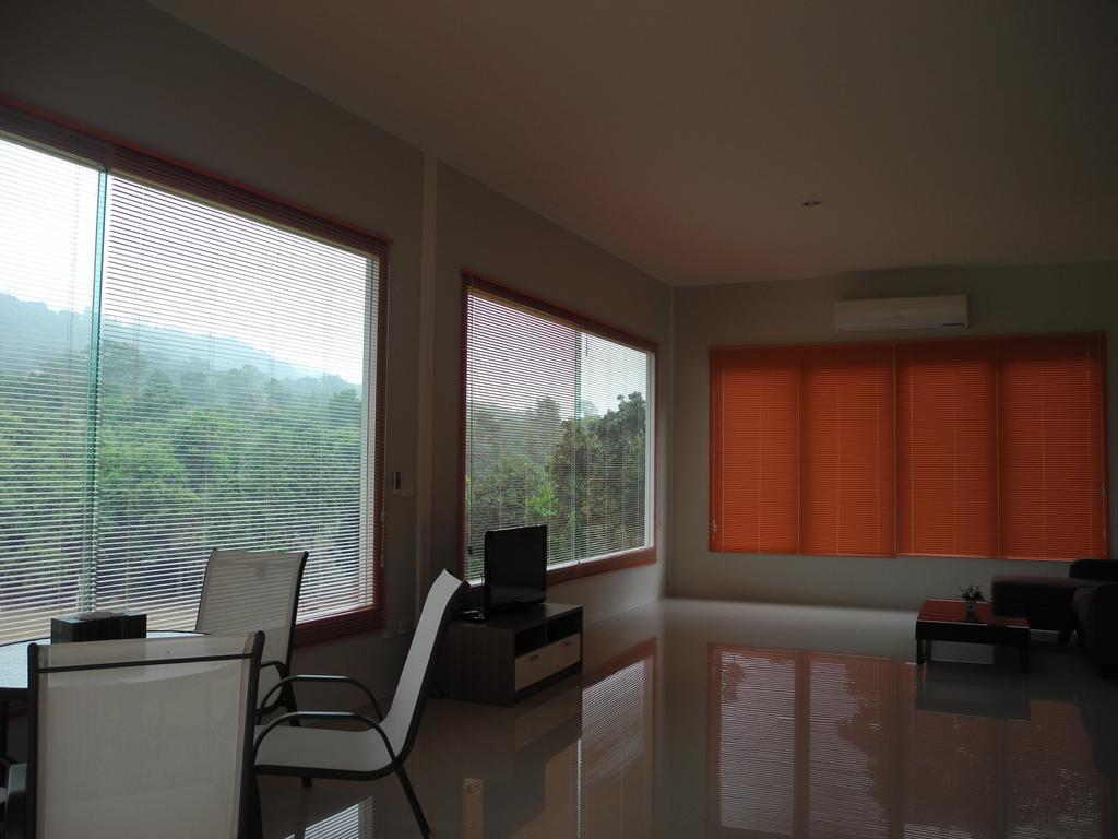 Wind Hills Hotel Nakhonratchasima Стая снимка